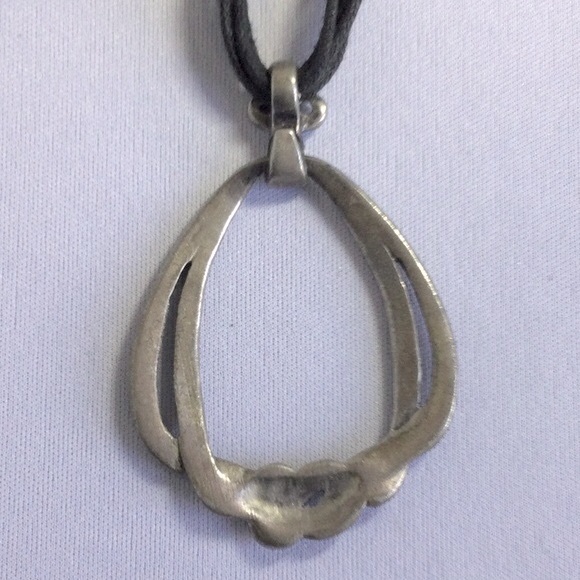 Vintage Pewter Knot Necklace - Picture 2 of 7